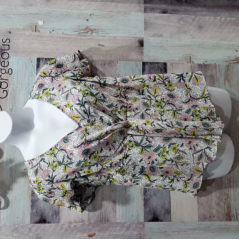Torrid Sz 00 Large Pink White Chartreuse Floral Ruffle Flowy Blouse 126